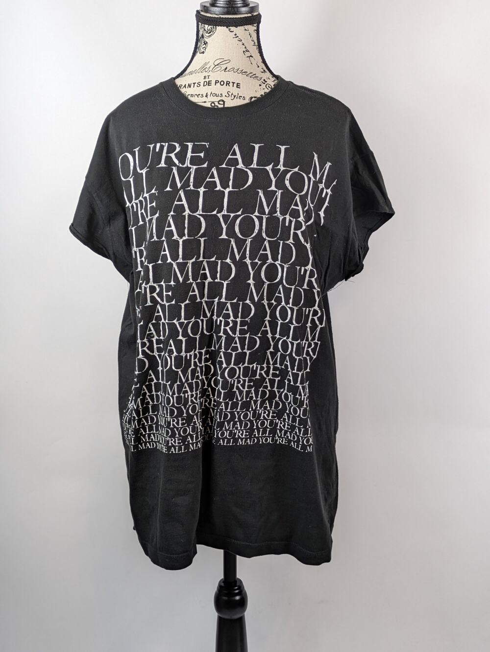 Alice In Wonderland Women's XL T-Shirt Disney You're All Mad Here Top Black Tee